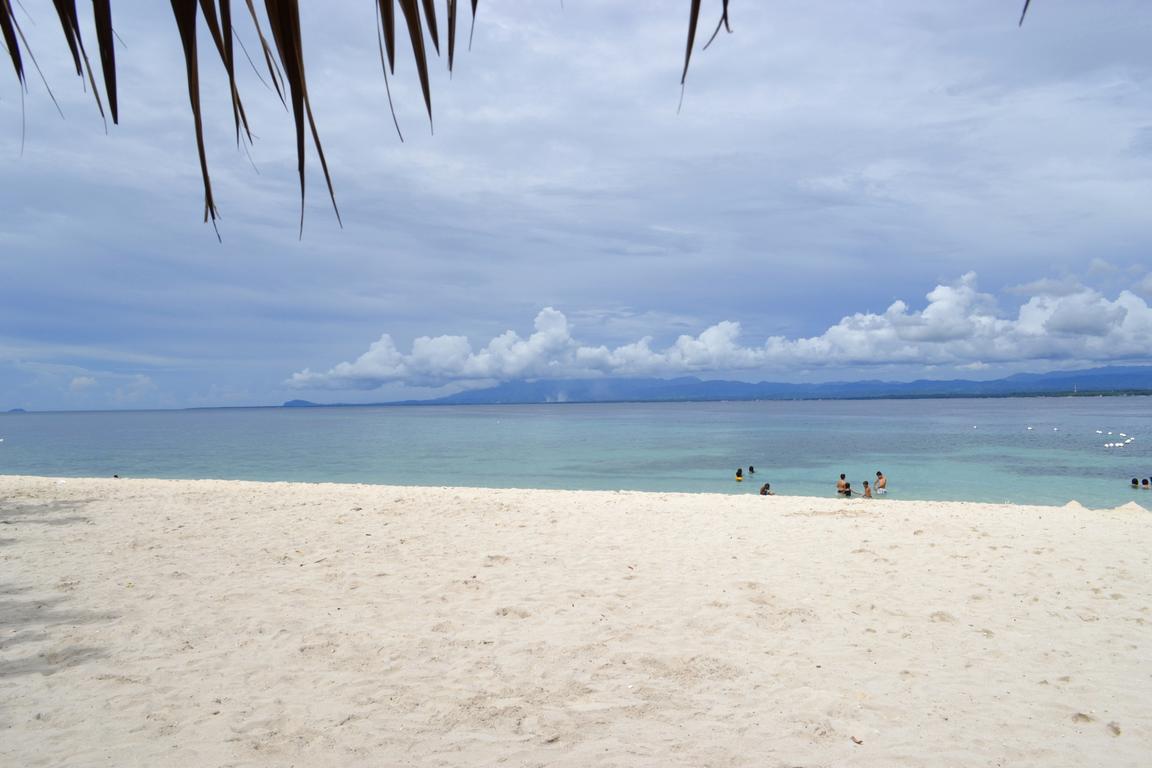 Fine White Sand Beaches at Canigao Island, Leyte, Philippines 3:2