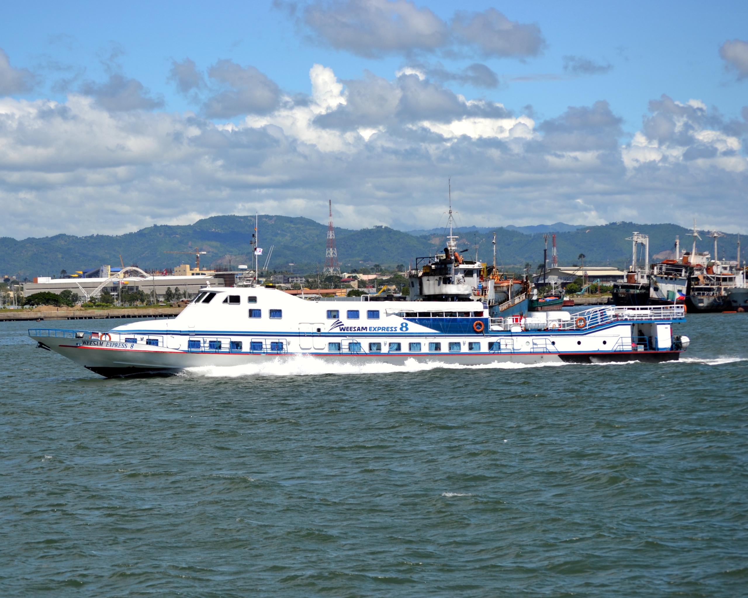 Weesam Express 8 Ferry Heading Into Cebu Port, Philippines, 073-54